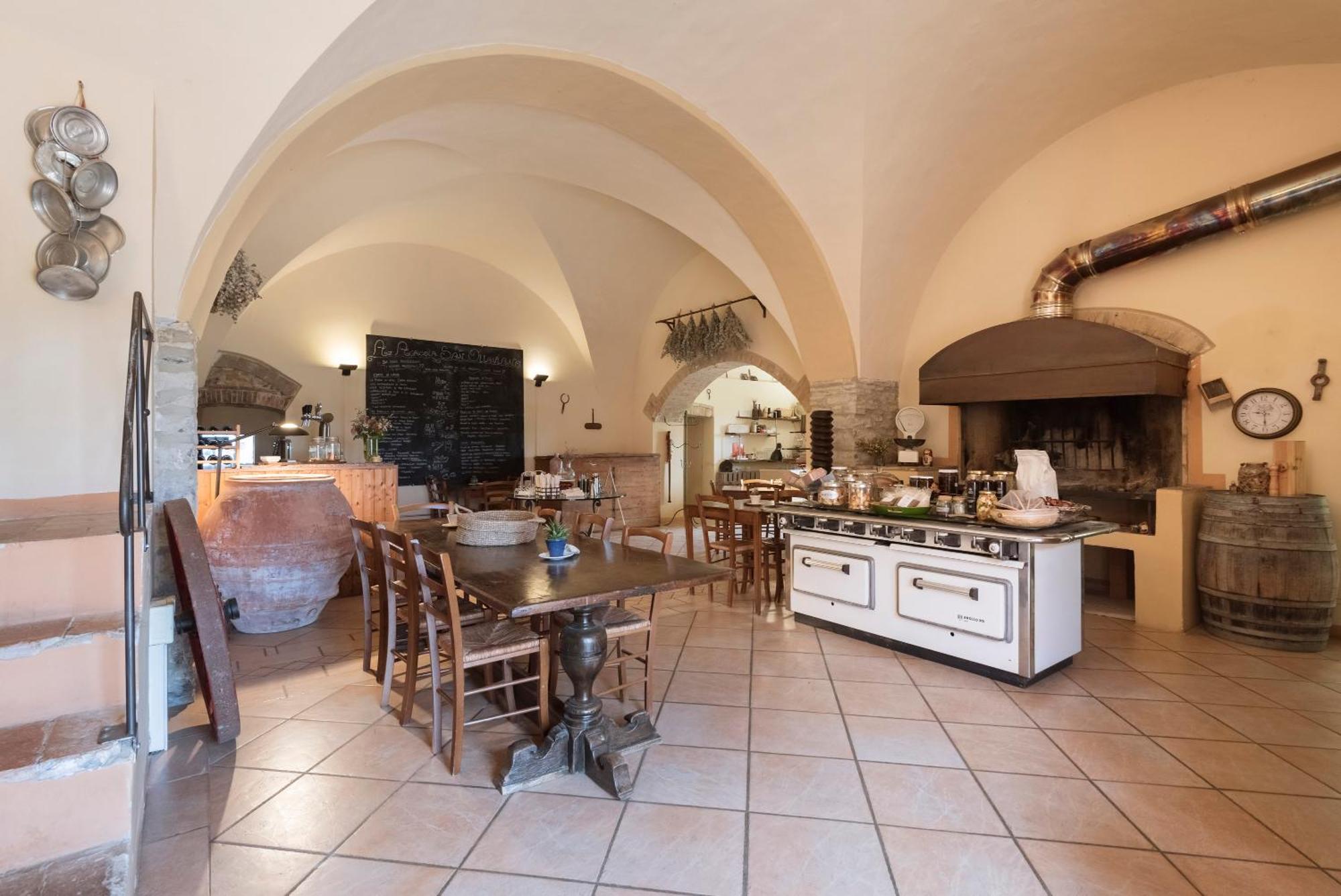 Agriturismo San Ottaviano Monterotondo  ภายนอก รูปภาพ
